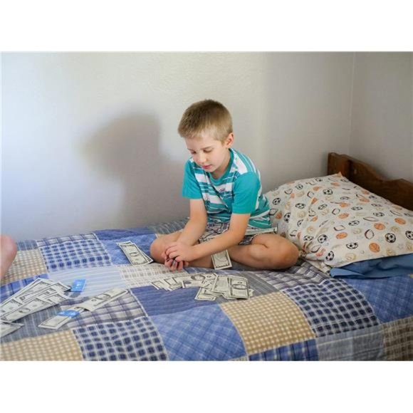 Kids Bank Play Money Set -Play Money for Kids-Over $5000 in Realistic Play Money - Picture 5 of 5